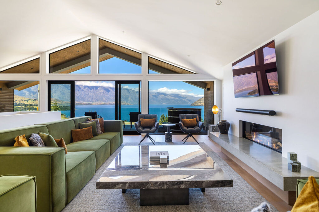Hot tub overlooking Lake Wakatipu and the Remarkables